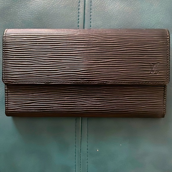 Louis Vuitton Handbags - Louis Vuitton Epi black leather wallet